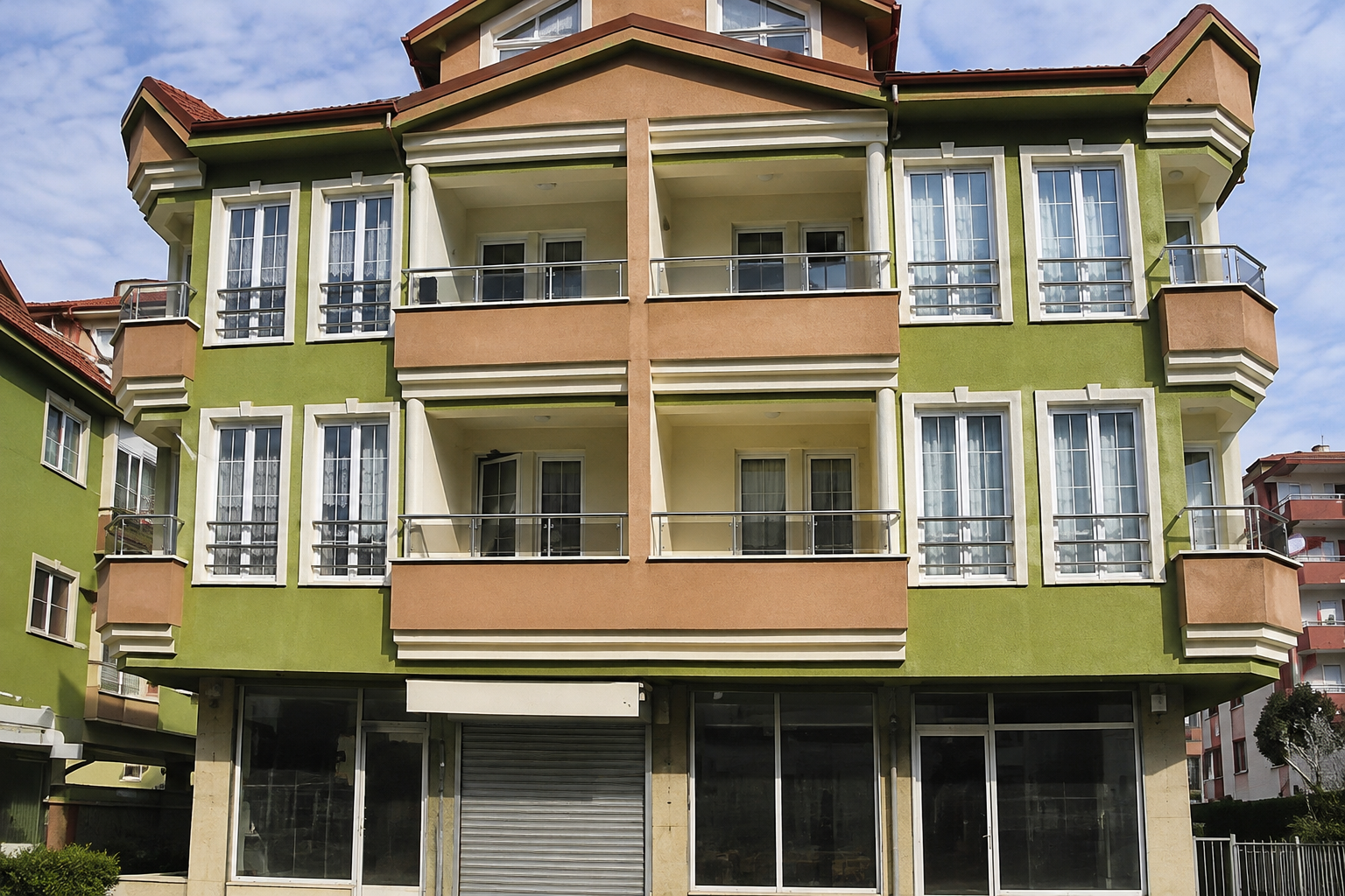 Erdağı Evleri — yakın cephe